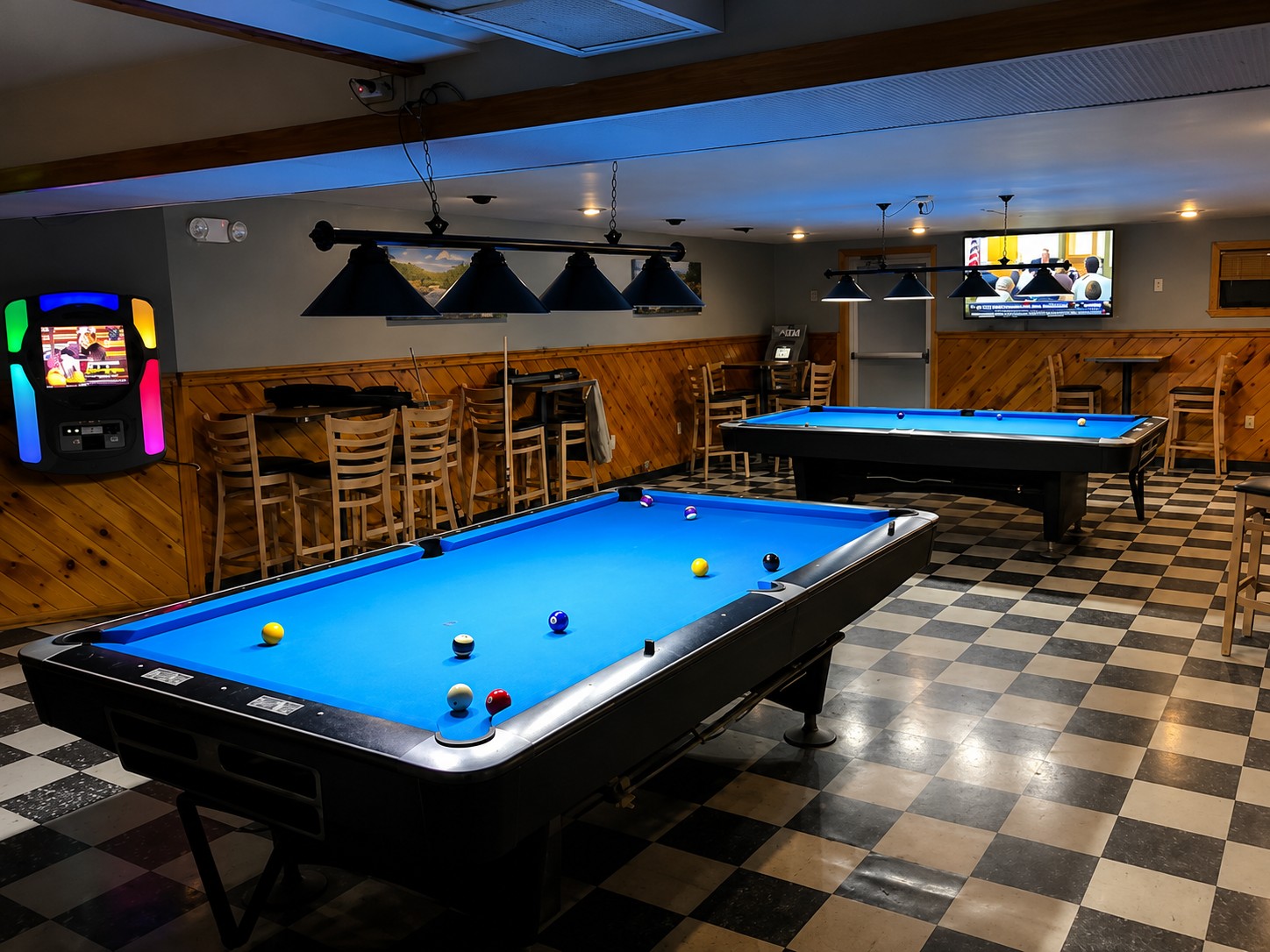 Highlands Tavern Billiards & Drinks